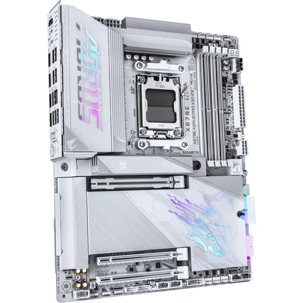 GIGABYTE X870E AORUS PRO X3D ICE, Mainboard - Bild 3