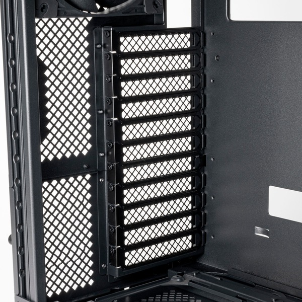 SilverStone ALTA D1, Big-Tower-Gehäuse - Bild 16