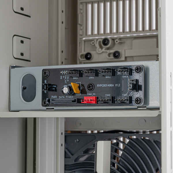 SilverStone SST-FLP03W, Tower-Gehäuse - Bild 16