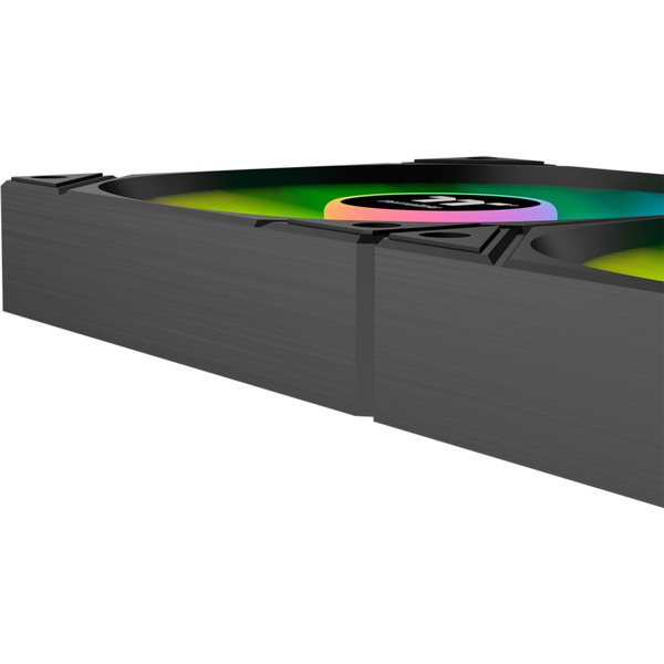 Thermaltake LA240-S ARGB Sync, Wasserkühlung - Bild 10