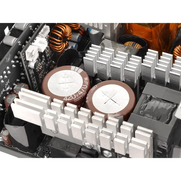 Thermaltake Toughpower PF3 1050W, PC-Netzteil - Bild 14
