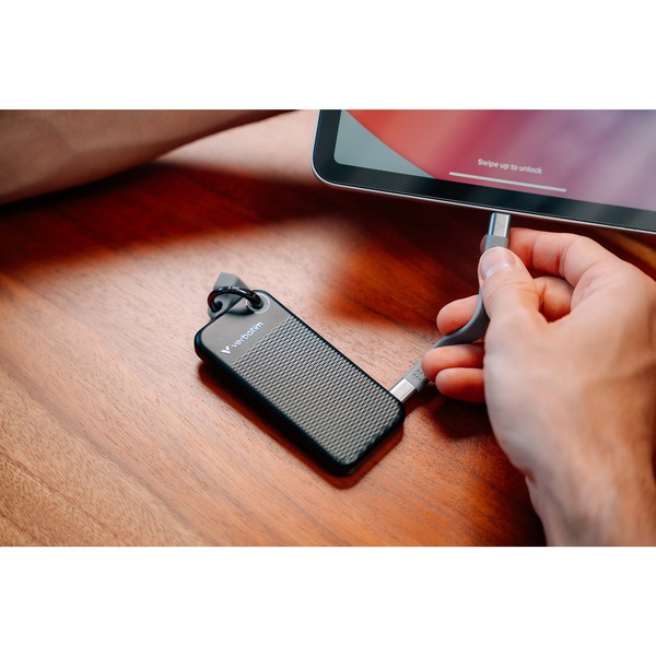 Verbatim Pocket SSD 1 TB, Externe SSD (schwarz/grau, USB-C 3.2 Gen 2 (10 Gbit/s), mit Schlüsselring und Kabelhalter) - Bild 6